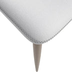 Moderni verhoiltu kangasruokailutuoli metallijaloilla, mosaiikkityylinen keittiötuoli